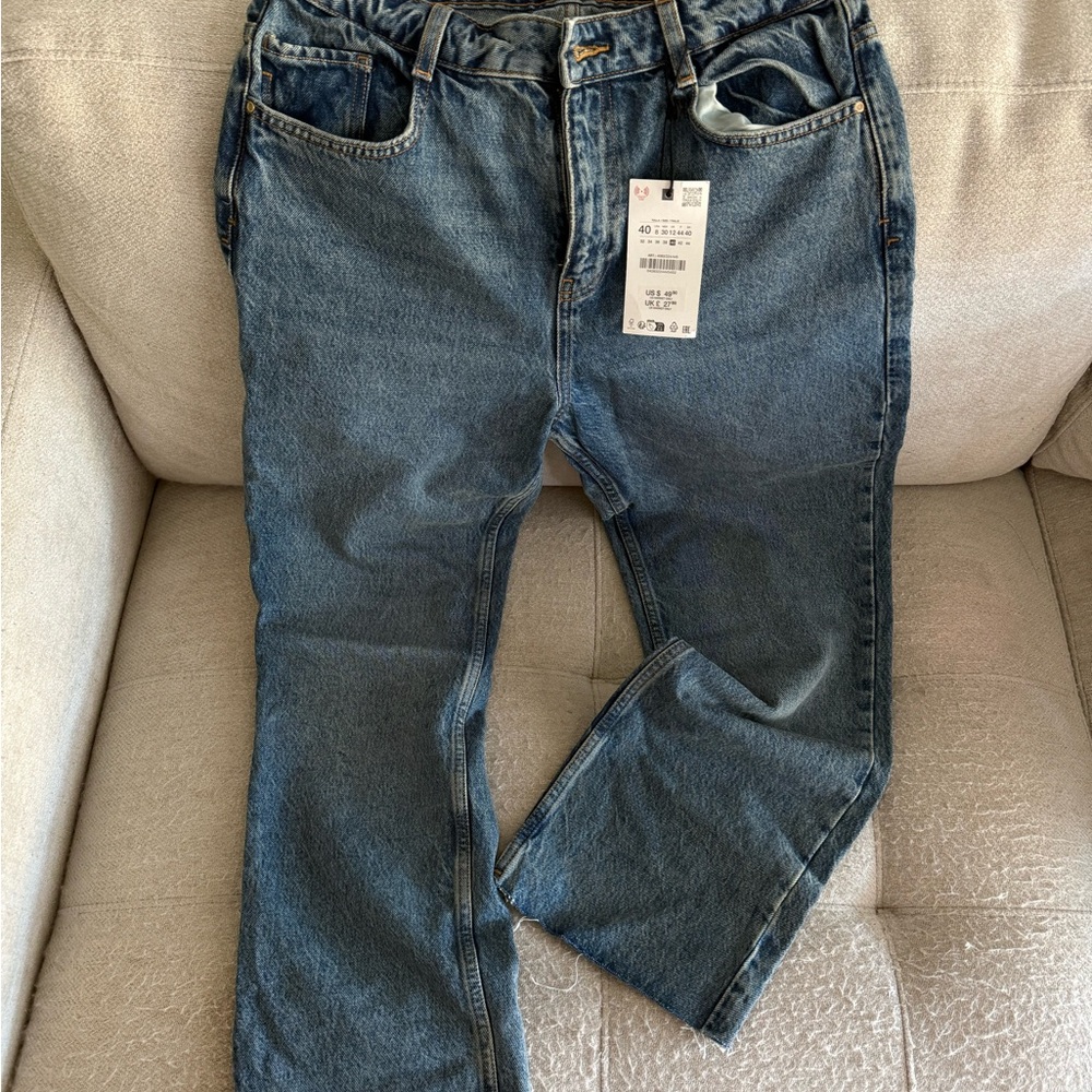 Zara Straight Fit Blue Jeans